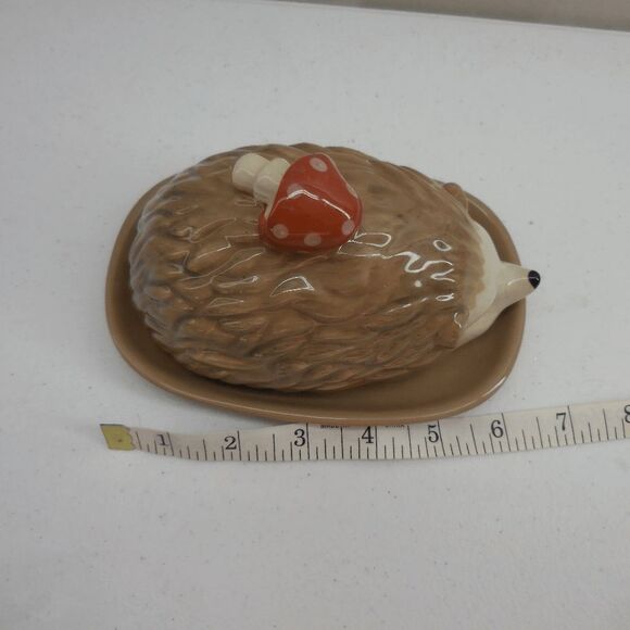 Potters Studio Butter Dish Cute Little Hedgehog With A Mushroom on Top 6"x4" - Picture 12 of 13